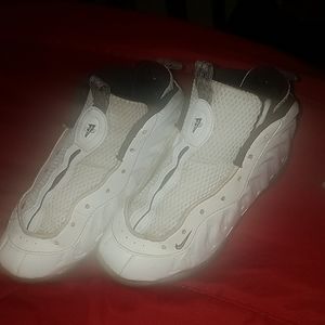 Kids sneakers